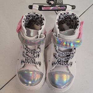 Kids Shoes - White and Silver